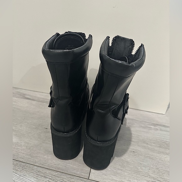 DOLLS KILL NOIR DETROIT PLATFORMS - Picture 3 of 5